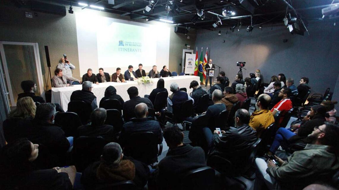 Câmara de Blumenau – Moradores pedem pavimentação e combate a alagamentos em sessão itinerante no bairro Bom Retiro