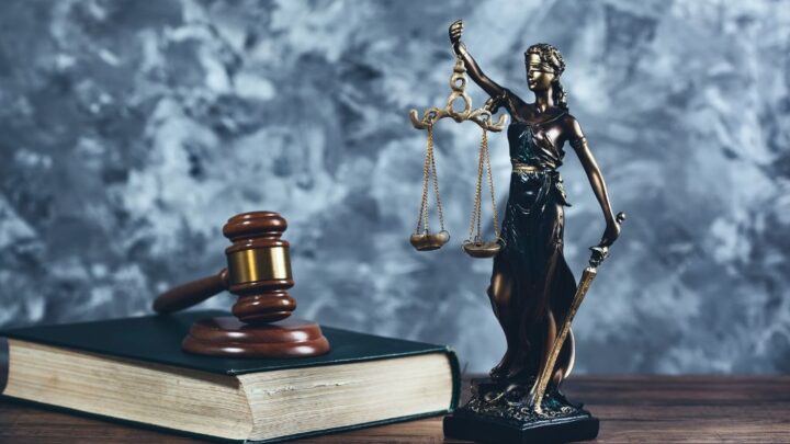 Justiça decreta prisão preventiva de caminhoneiro envolvido em colisão fatal na BR-470