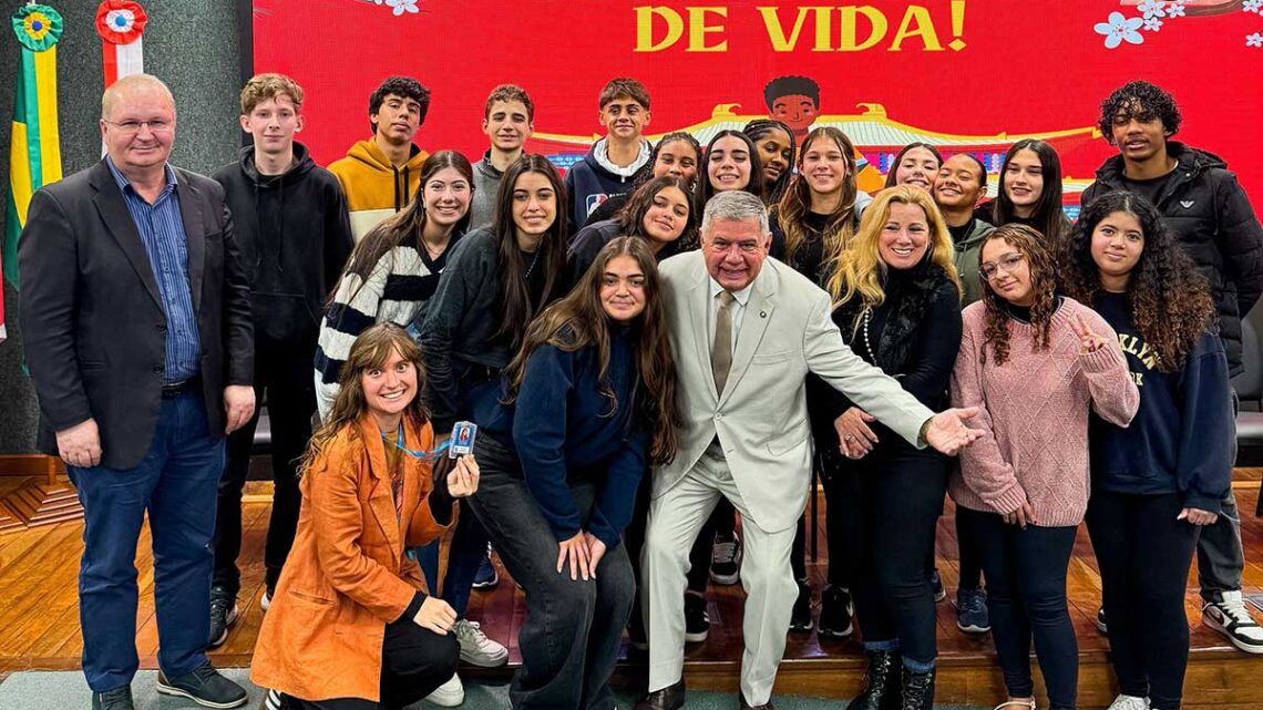 Rumo à China: Projeto Para Mudar de Vida é lançado na Alesc Rumo à China: Projeto Para Mudar de Vida é lançado na Alesc