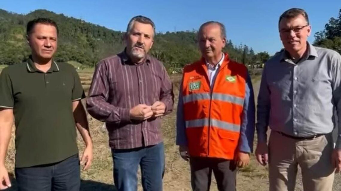 Rodeio recebe visita do Governador Jorginho Mello