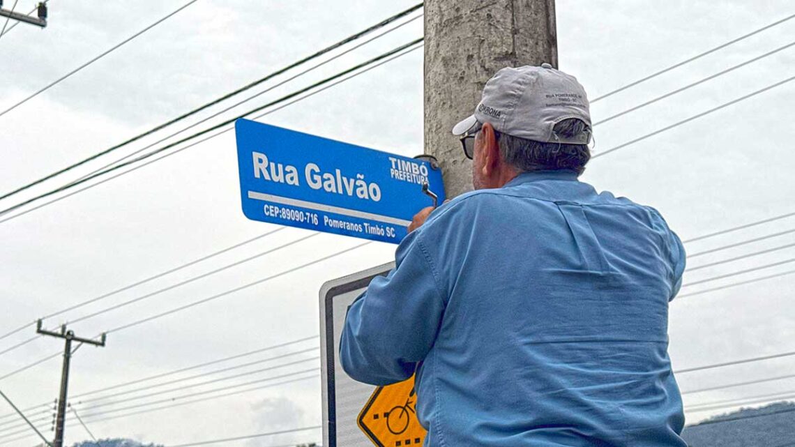 Novas placas de ruas em Timbó trarão CEPs para facilitar localização