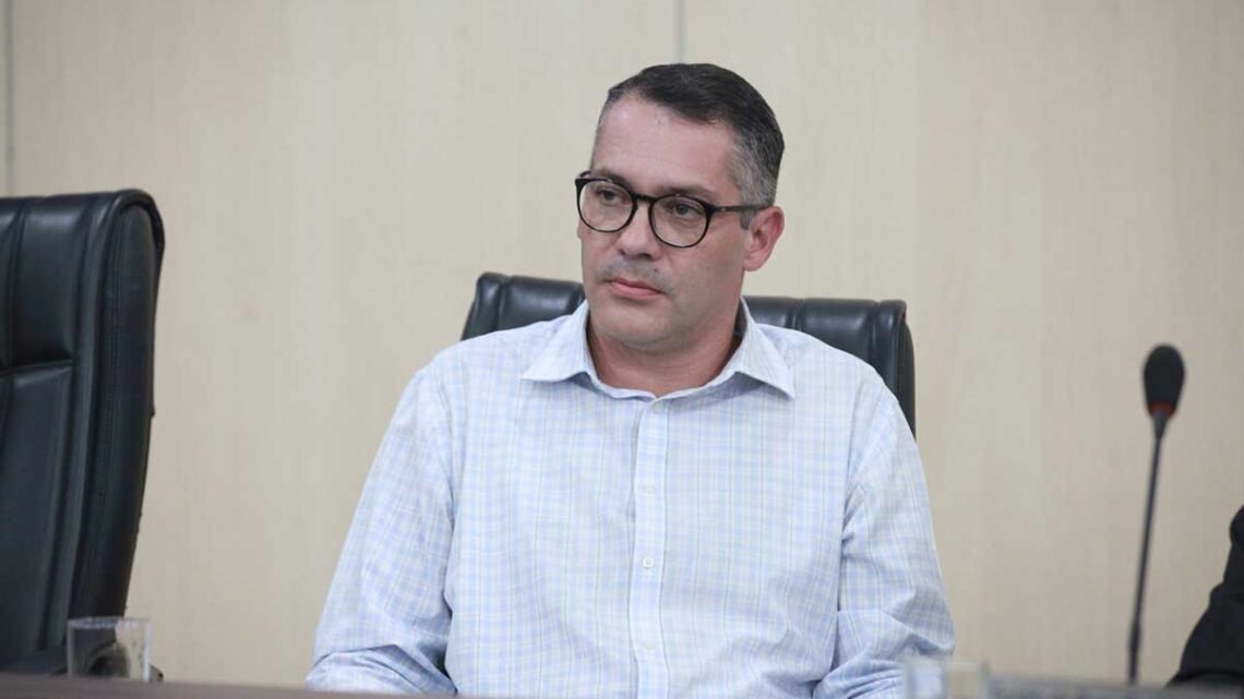 Câmara de Blumenau – CPI do Esgoto convoca presidente do Samae para explicar aditivo com impacto nas tarifas