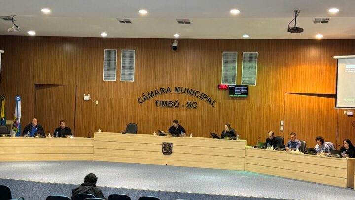 Câmara de Timbó: Destaques da Sessão de 12 de Agosto