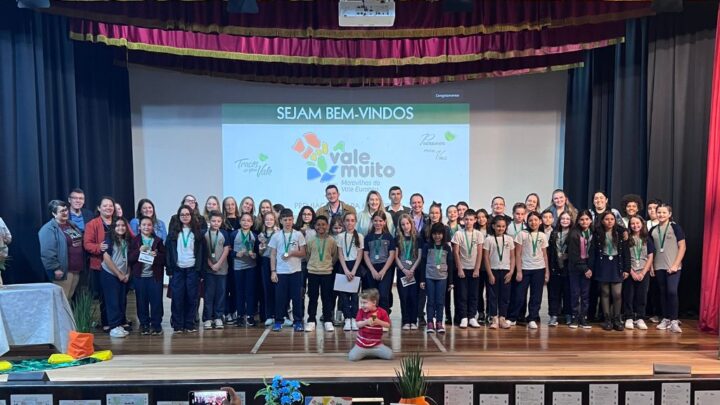 Alunos de Rodeio brilham na etapa municipal do Programa Vale Muito – Maravilhas do Vale Europeu