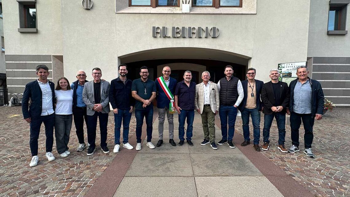 Municípios do Vale Europeu ampliam cooperação com cidades italianas em missão da Amve