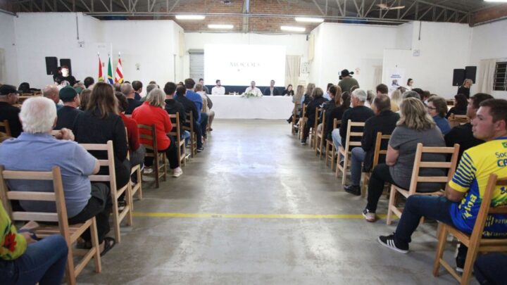 Sessão itinerante da Câmara de Blumenau será realizada na Escola General Lúcio Esteves