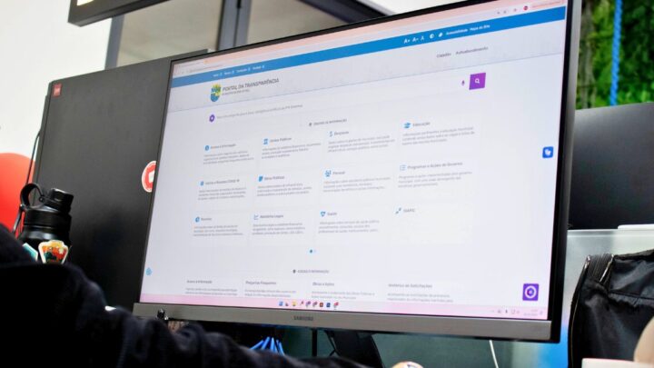 Rio do Sul é pioneira no uso de IA que ajuda cidadãos a pesquisar dados públicos no portal da transparência