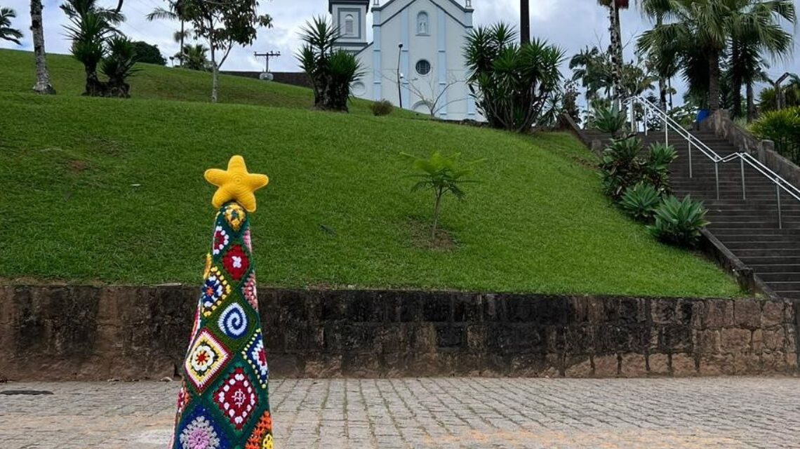 Rodeio Terá a Maior Árvore de Natal de Crochê do Brasil Rodeio Terá a Maior Árvore de Natal de Crochê do Brasil