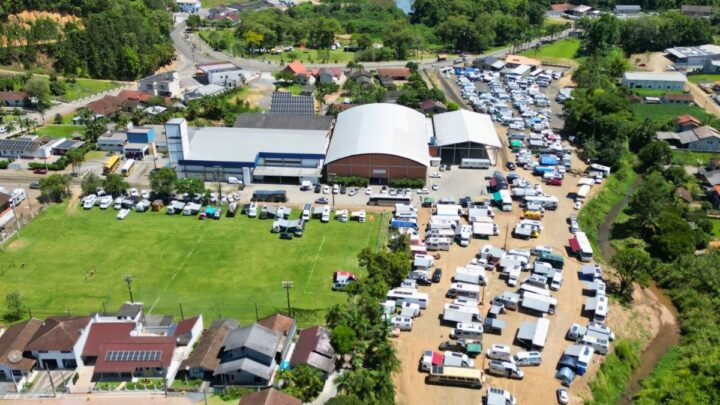 Benedito Novo celebra sucesso do 1º Encontro Nacional de Motorhomes