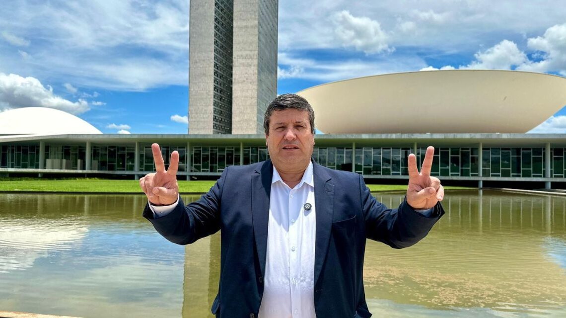 Ito, vereador, busca mais de R$ 9 mi em Brasília para Blumenau Ito, vereador, busca mais de R$ 9 mi em Brasília para Blumenau