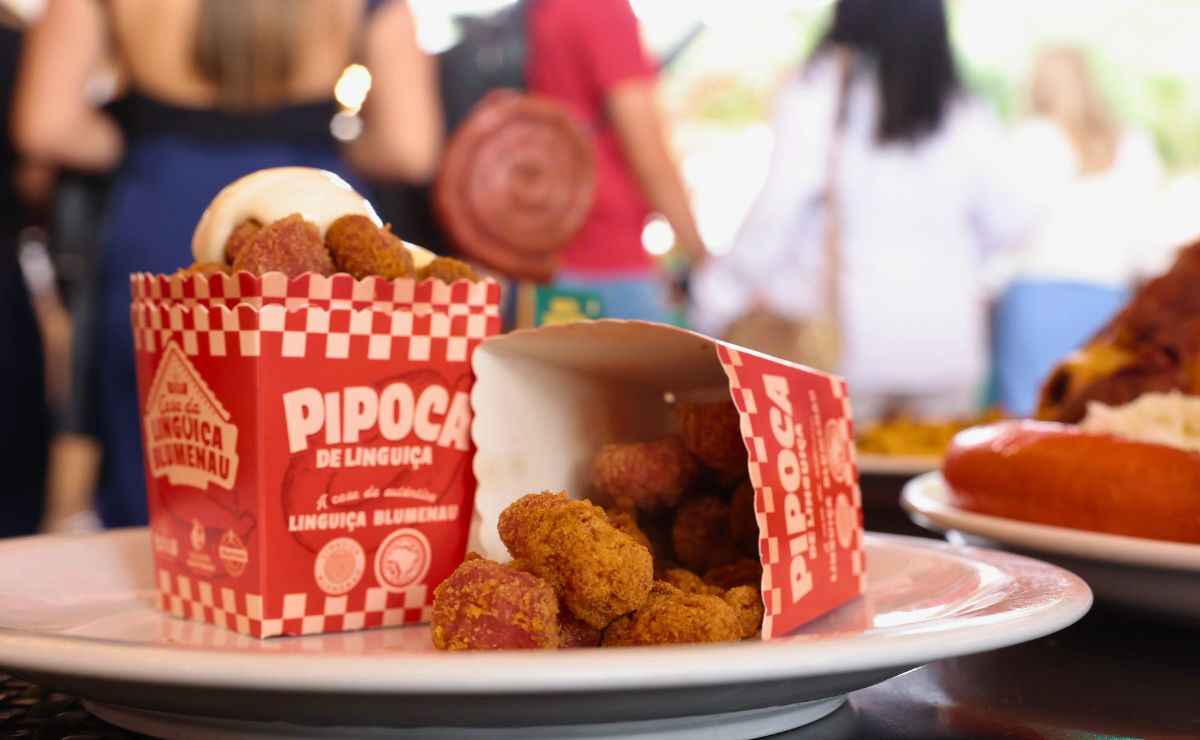 Festa Pomerana terá a famosa Pipoca de Linguiça Blumenau da Olho