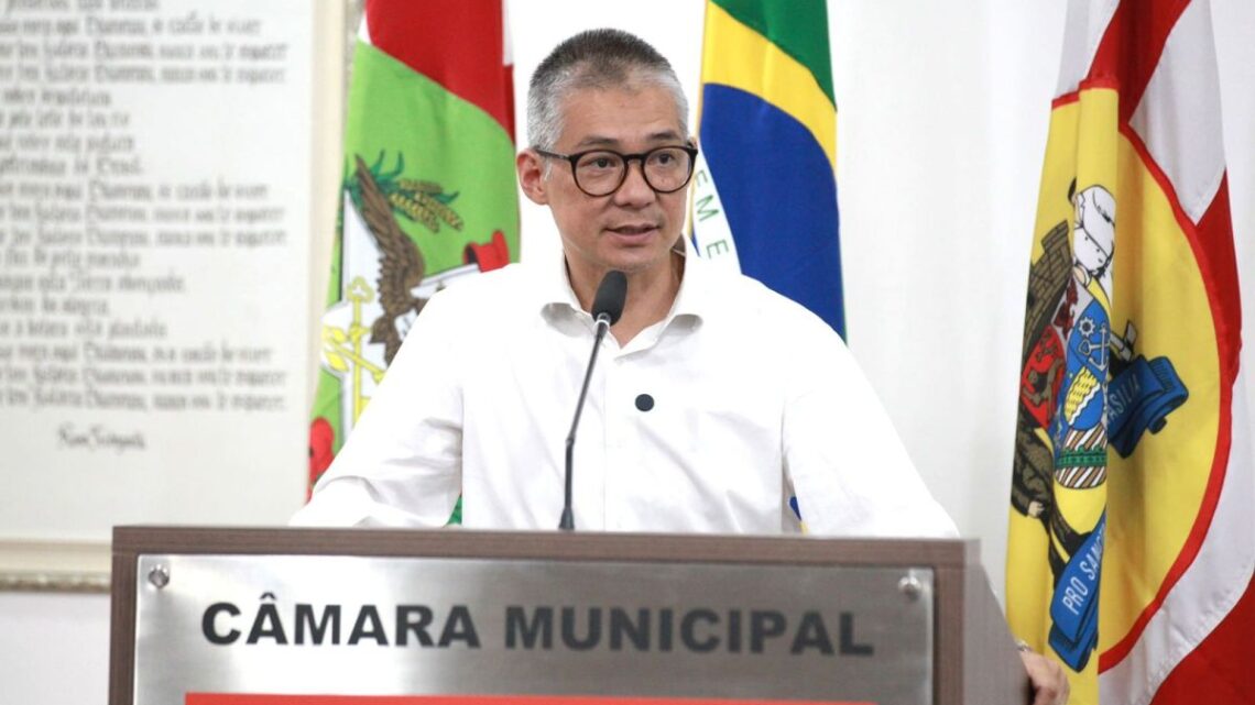 Ação popular de vereador Kato pede suspensão de pesquisa eleitoral paga pela Prefeitura de Blumenau Ação popular de vereador Kato pede suspensão de pesquisa eleitoral paga pela Prefeitura de Blumenau