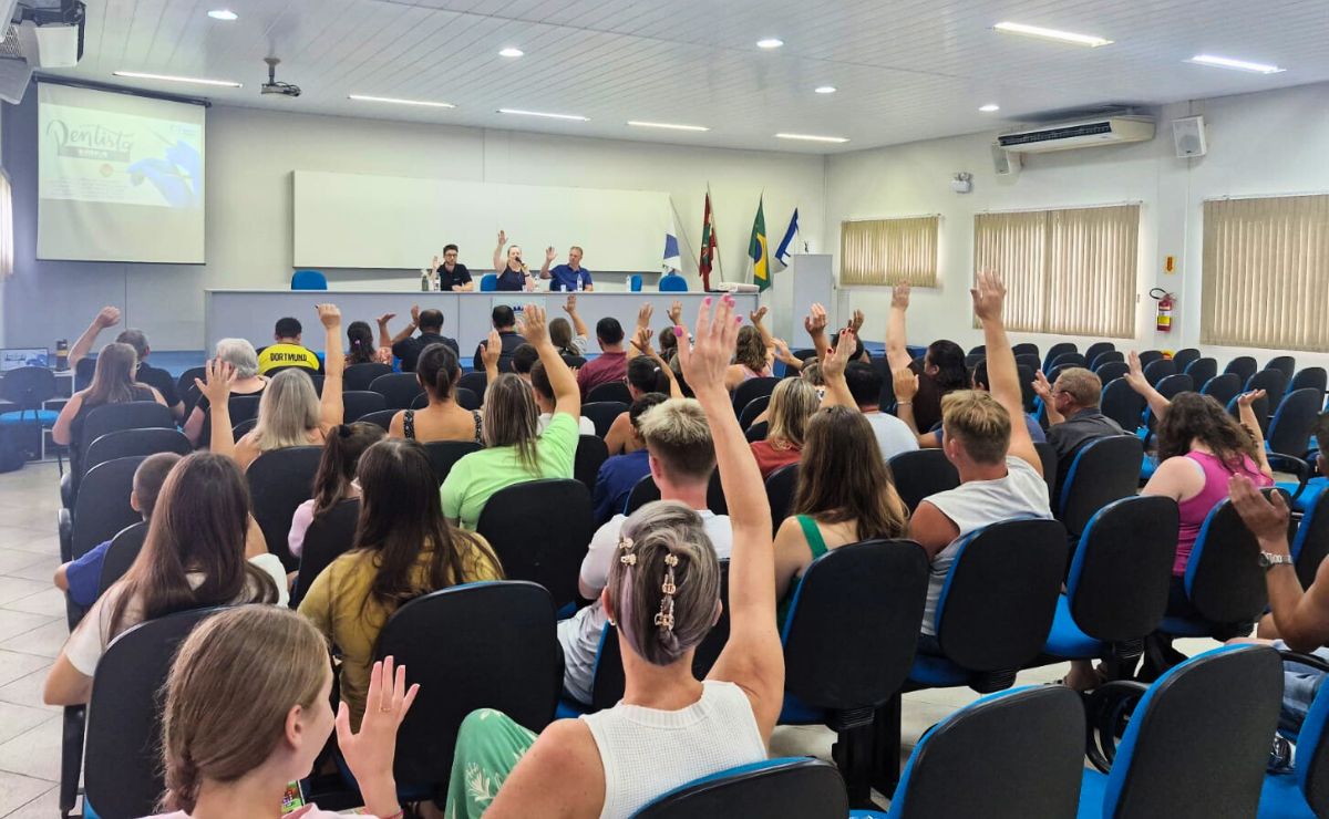 Trabalhadores têxteis e do vestuário de Timbó e região aprovam pauta da Campanha Salarial 2026 Trabalhadores têxteis e do vestuário de Timbó e região aprovam pauta da Campanha Salarial 2026