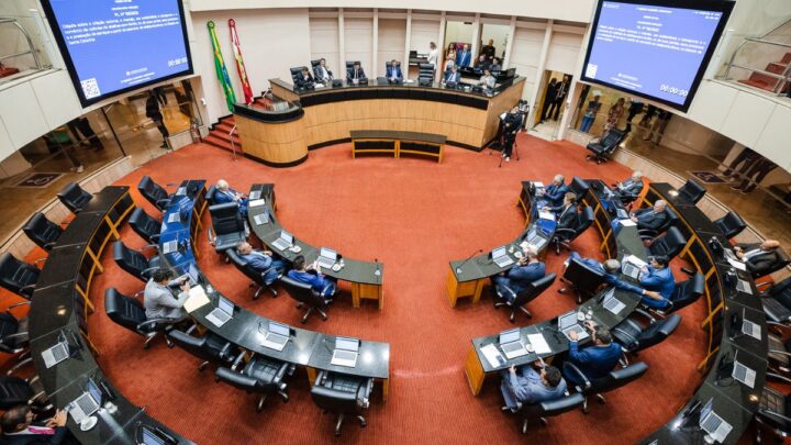 Projeto aprovado nesta quarta (4) concede desconto no IPVA para bons motoristas