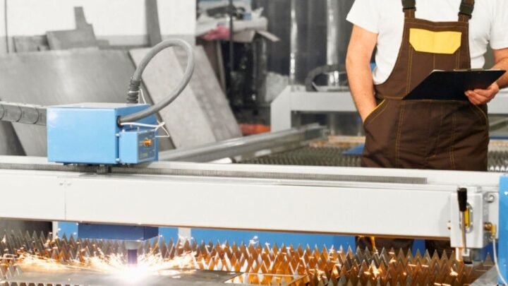 Produção industrial de Santa Catarina avança 3,2% em 2025