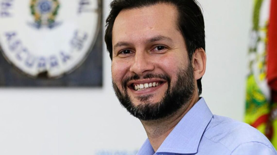 Prefeito Arão Josino deixa a Prefeitura de Ascurra para assumir a Secretário de Planejamento de SC