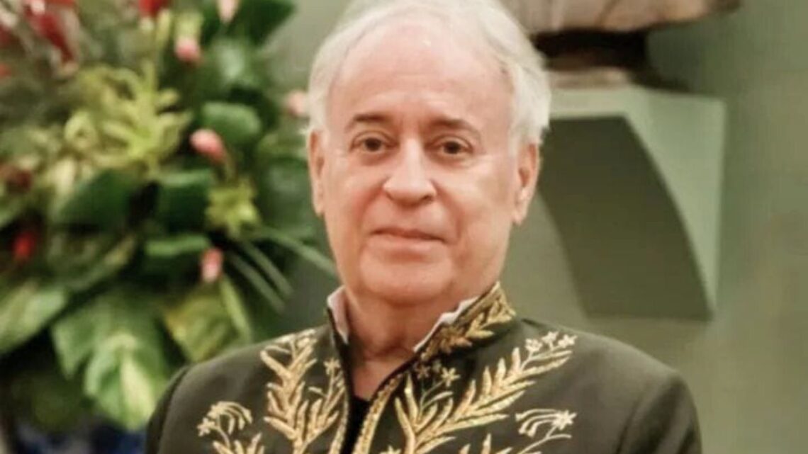 Você conhece o autor blumenauense que é membro da Academia Brasileira de Letras?