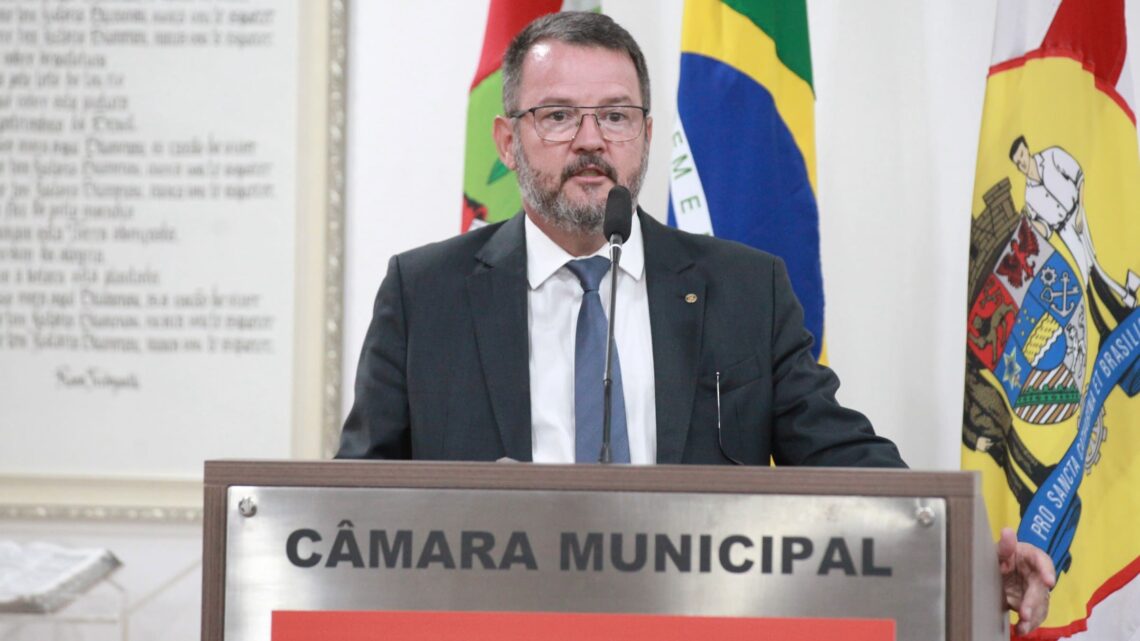 Câmara de Blumenau – Rodrigo Marchetti toma posse como vereador