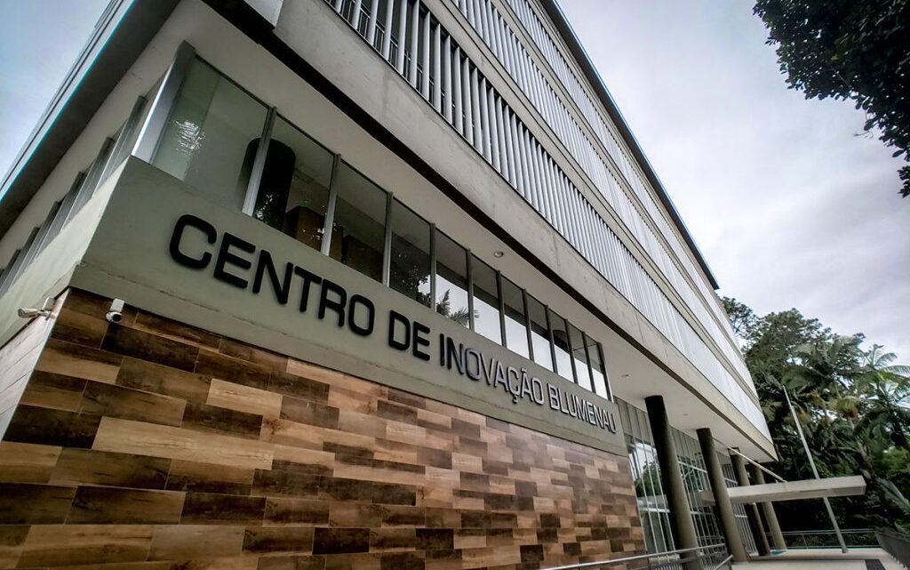 Summit Vale Europeu reúne especialistas para falar de IA, inovação e liderança