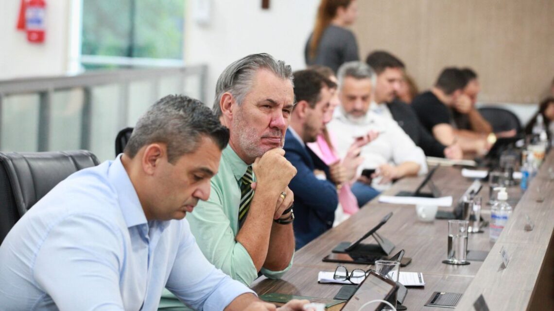 Câmara de Blumenau cobra ações urgentes para reduzir acidentes na Rua Gustavo Salinger