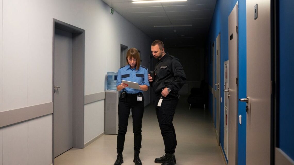 Especialista dá dicas para síndicos escolherem empresas terceirizadas de vigilância e zeladoria