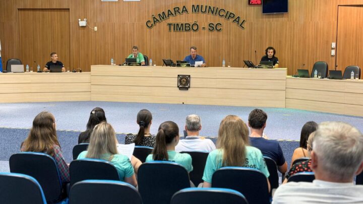 Novas Regras para Animais em Timbó: Vereadores e Sociedade Debatem Lei