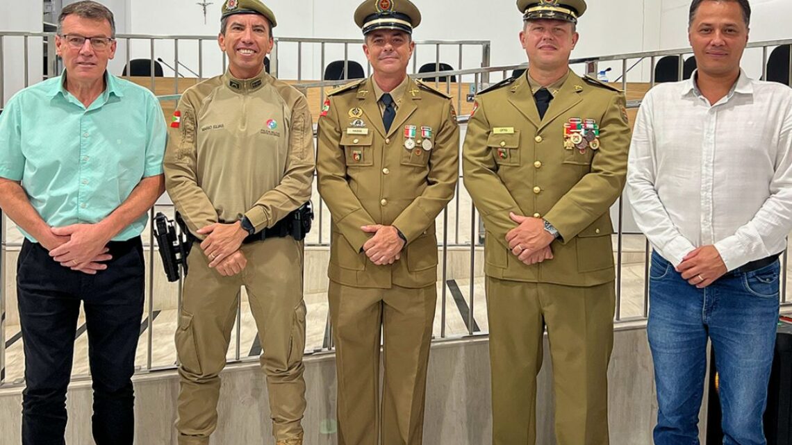 Polícia Militar de Rodeio tem novo comando em solenidade na Câmara de Vereadores