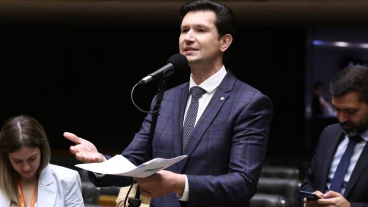 De autoria de Gilson Marques, Câmara dos Deputados aprova projeto que impede cobrança retroativa de impostos