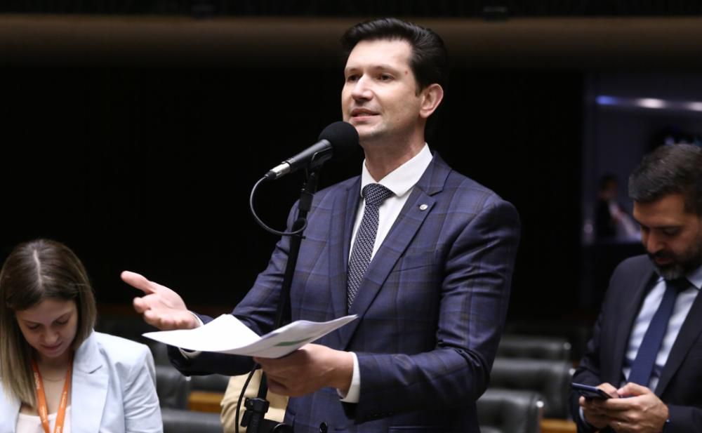 De autoria de Gilson Marques, Câmara dos Deputados aprova projeto que impede cobrança retroativa de impostos De autoria de Gilson Marques, Câmara dos Deputados aprova projeto que impede cobrança retroativa de impostos