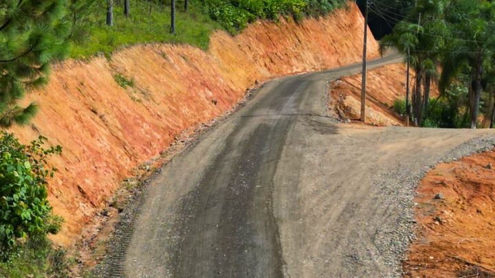 Benedito Novo – Secretaria de Obras realiza melhorias na Tifa Zarling