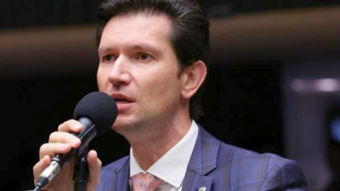 Deputado Gilson Marques protocola projeto que dá segurança jurídica ao uso de criptomoedas em contratos privados no Brasil