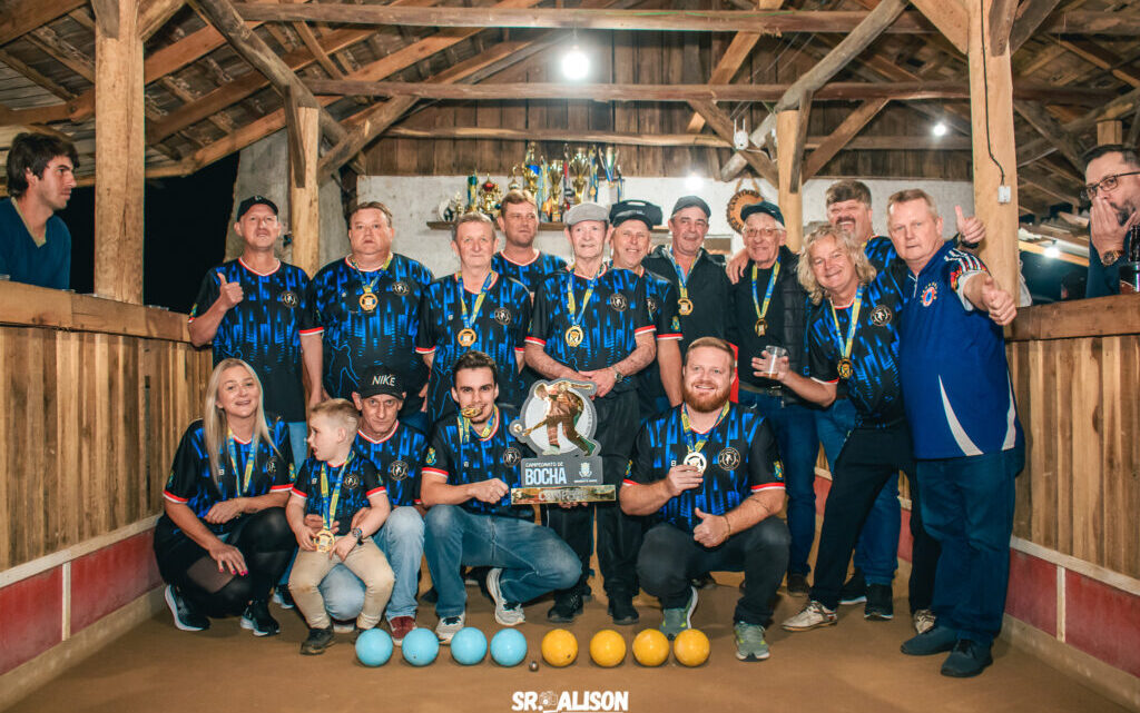 Ali A conquista título do Municipal de Bocha dos Bairros Ali A conquista título do Municipal de Bocha dos Bairros